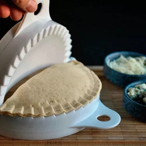 MOLDE EMPANADA 18 CM